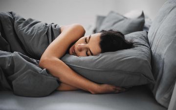 Почему у нас проблемы со сном и как это наладить?