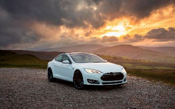 Владелец Tesla Model S рассказал о заводских проблемах новой модели