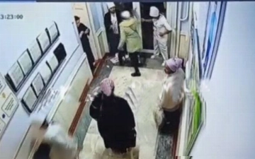 В Кашкадарье родственники пациентки избили медсестру — видео