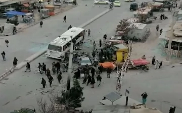 В Афганистане подорвали автомобиль нефтяников, погибли семь человек — видео