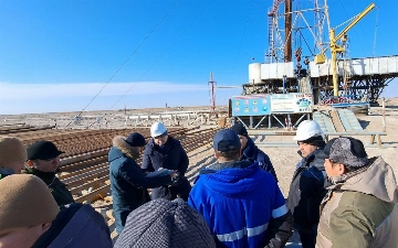Рабочая группа Узбекнефтегаза изучает выполняемые работы по добыче газа и увеличению запасов в Устюртском регионе