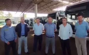 В Ташкенте водители электробусов пожаловались на проблему с зарядкой (видео)