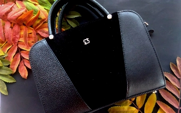 Аналоговые сумки: новый тренд в TikTok против цифровой зависимости