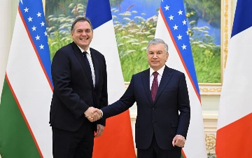 Шавкат Мирзиёев встретился с министром транспорта Франции