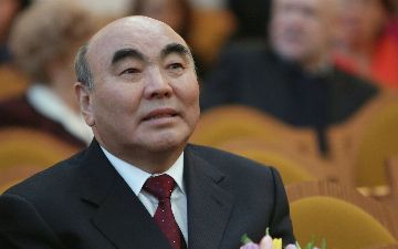 Экс-президента Кыргызстана Аскара Акаева вновь допрашивают в ГКНБ