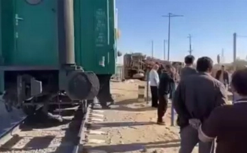 В Каракалпакстане произошло столкновение поезда и грузовика