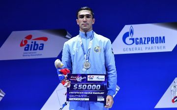 Абдумалик Халаков - серебряный призер Чемпионата мира по боксу