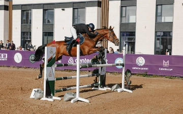 Конкурист Бекзод Розмухамедов успешно выступил на FEI Jumping World Challenge