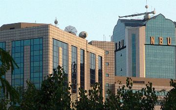 Узбекские банки будут предупреждать о российских банках, попавших под санкции