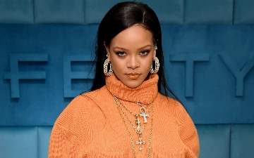 Рианна выпустила мерч в честь 20-летия своей карьеры