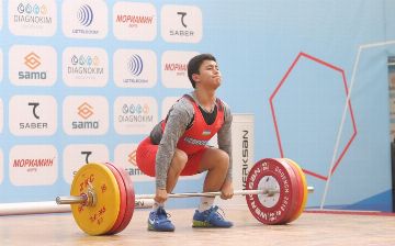 Узбекистанец завоевал три медали на чемпионате мира по тяжёлой атлетике