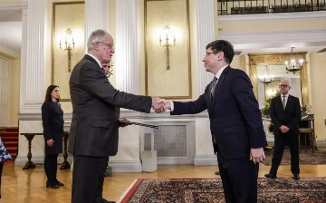 Abat Fayzullayev O‘zbekistonning Gretsiyadagi elchisi etib tayinlandi
