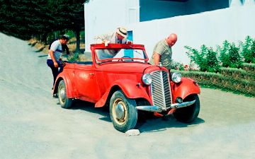 Время ностальгии: вспоминаем необычные автомобили из советских фильмов