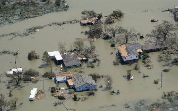 В США четверо человек погибли в результате одного из сильнейших в истории страны урагана «Лаура»