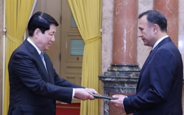 Ойбек Эшонов стал новым послом Узбекистана во Вьетнаме