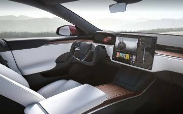 Tesla вернет одну из самых дорогих опций для своих авто