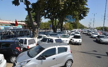 Узнали, как будет формироваться цена на платных парковках Ташкента