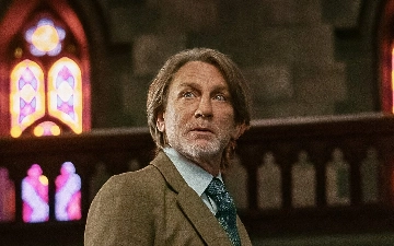 Netflix выпустил первый трейлер третьей части «Достать ножи»