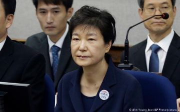 Верховный суд Южной Кореи утвердил 20-летний тюремный срок экс-президенту Пак Кын Хе
