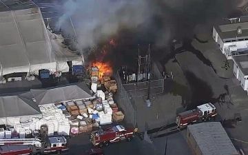В Калифорнии произошёл пожар на заводе Tesla