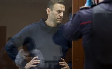 Путин заявил, что Навальный находится в тюрьме не за политическую деятельность, а за преступления<br>