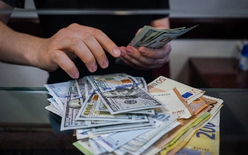 Как изменились курсы популярных валют в Узбекистане с начала года