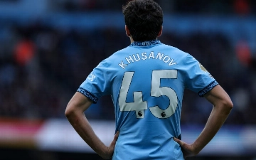 «Сити» не торопится подписывать правого защитника из-за стабильной игры Хусанова