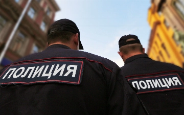 «Все полицейские — ублюдки»: в Москве узбекистанца арестовали за антиполицейское тату на шее