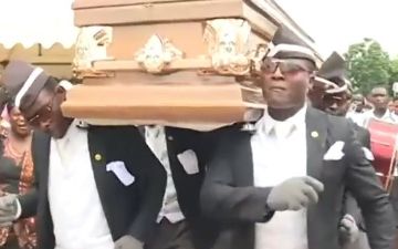 Гробовщики из Ганы продали мем за миллион долларов
