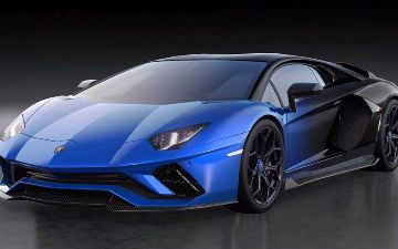 Последний суперкар Lamborghini Aventador продали на аукционе за огромную сумму