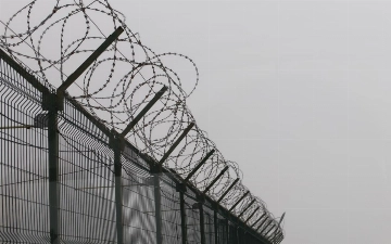 Оказал сопротивление полицейскому: в России вынесли приговор сбежавшему из колонии узбекистанцу