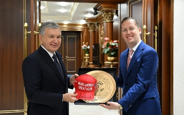 Shavkat Mirziyoyev AQSH prezidentining Janubiy va Markaziy Osiyo bo‘yicha maxsus vakilini qabul qildi