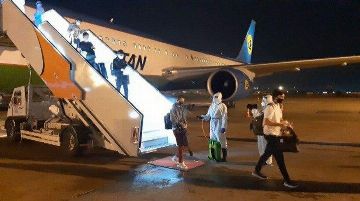 Сокращено количество чартерных рейсов для вывоза узбекистанцев