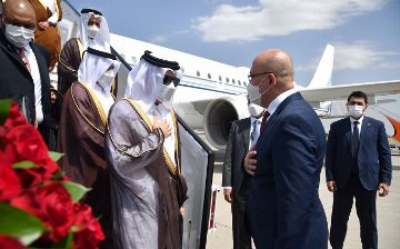Глава МИД Катара с делегацией прилетели в Ташкент