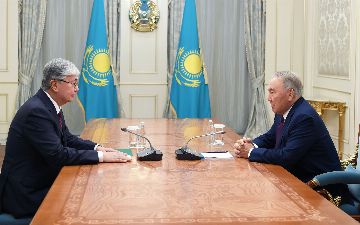Нурсултан Назарбаев передал полномочия председателя Nur Otan Касым-Жомарту Токаеву