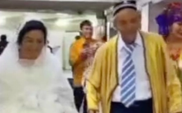 В Ташкенте поженилась пара преклонного возраста