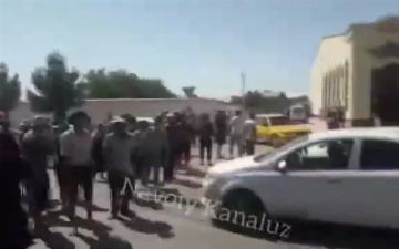 Обманутые граждане перекрыли дорогу и устроили демонстрацию в Навои 