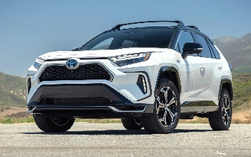 В сеть утекли подробности о новой Toyota RAV4