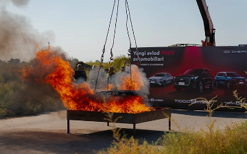 Поджечь батарею, измерить излучение и нажать газ: как Chery разрушала мифы о гибридах