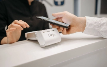 В Узбекистане в ближайшие месяцы могут запуститься Apple Pay и Google Pay