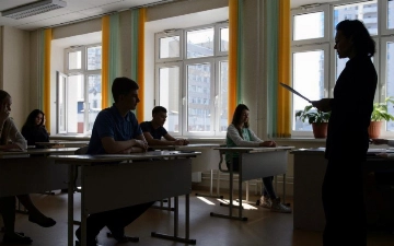 В России предложили отменить для детей мигрантов приоритет зачисления в одну школу