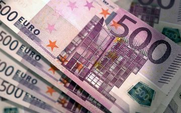 Европейский банк впервые за 20 лет изменит дизайн банкнот евро