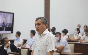 Замхокима Кашкадарьинской области обязали вернуть государству зарплату за три месяца