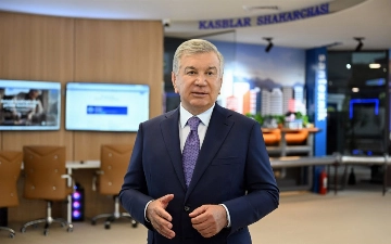 Президент ознакомился с работой Хорезмского техникума передового профессионального мастерства