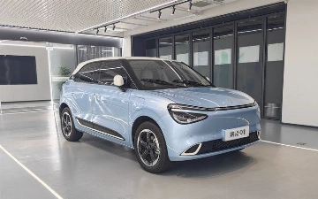 DongFeng официально презентовал технологичный автомобиль за $11 тысяч
