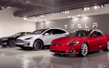Tesla снова снизила стоимость электромобилей