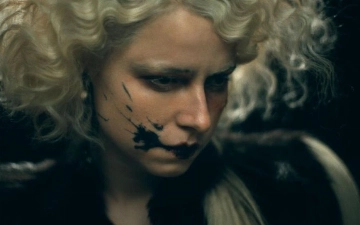 Опубликован тизер-трейлер фильма «Невеста» режиссерской работы актрисы Мэгги Джилленхол