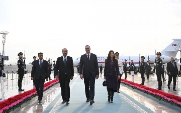 Президент Сербии Александр Вучич прибыл в Узбекистан