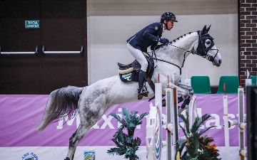 Узбекистанец Бахромджон Газиев успешно выступил на соревнованиях по конному спорту в России