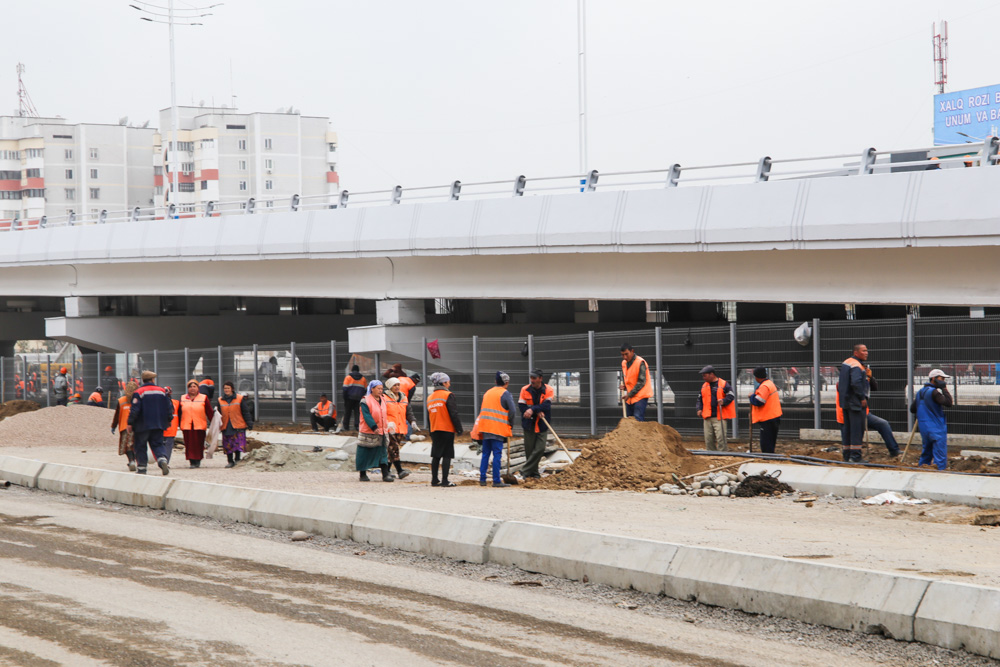 СМИ назвали сроки окончания  строительства путепровода на проспекте Бунёдкор